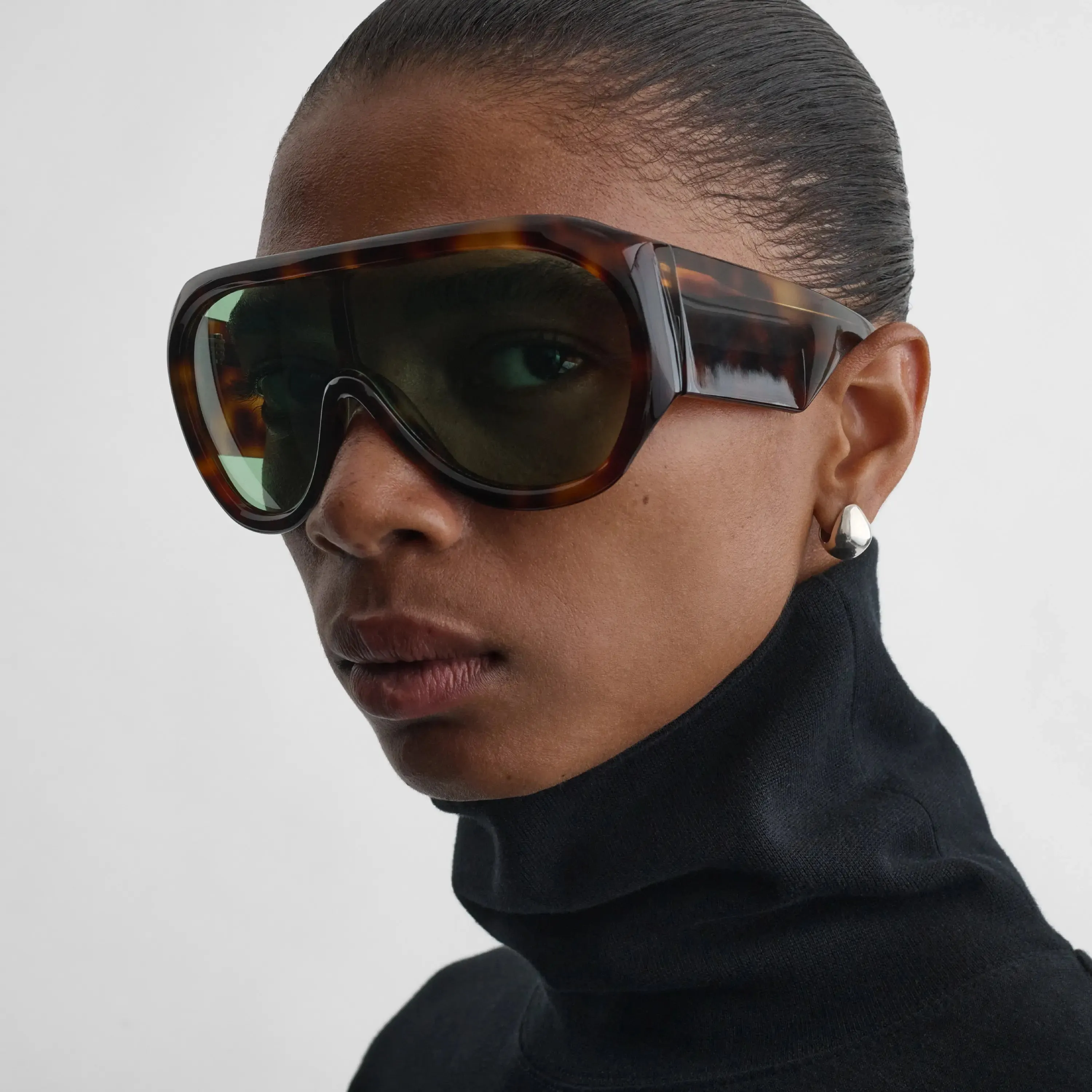 BOMBÉ OVERSIZE FRAME SUNGLASSES | cognac tortoiseshell acetate