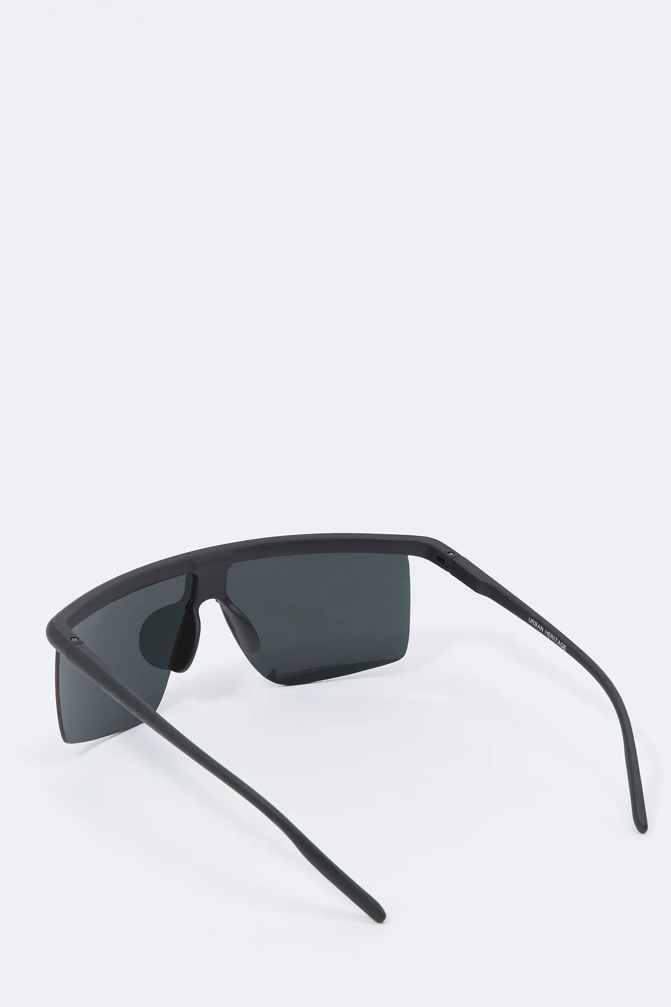 Lunettes de soleil avec monture carrée
