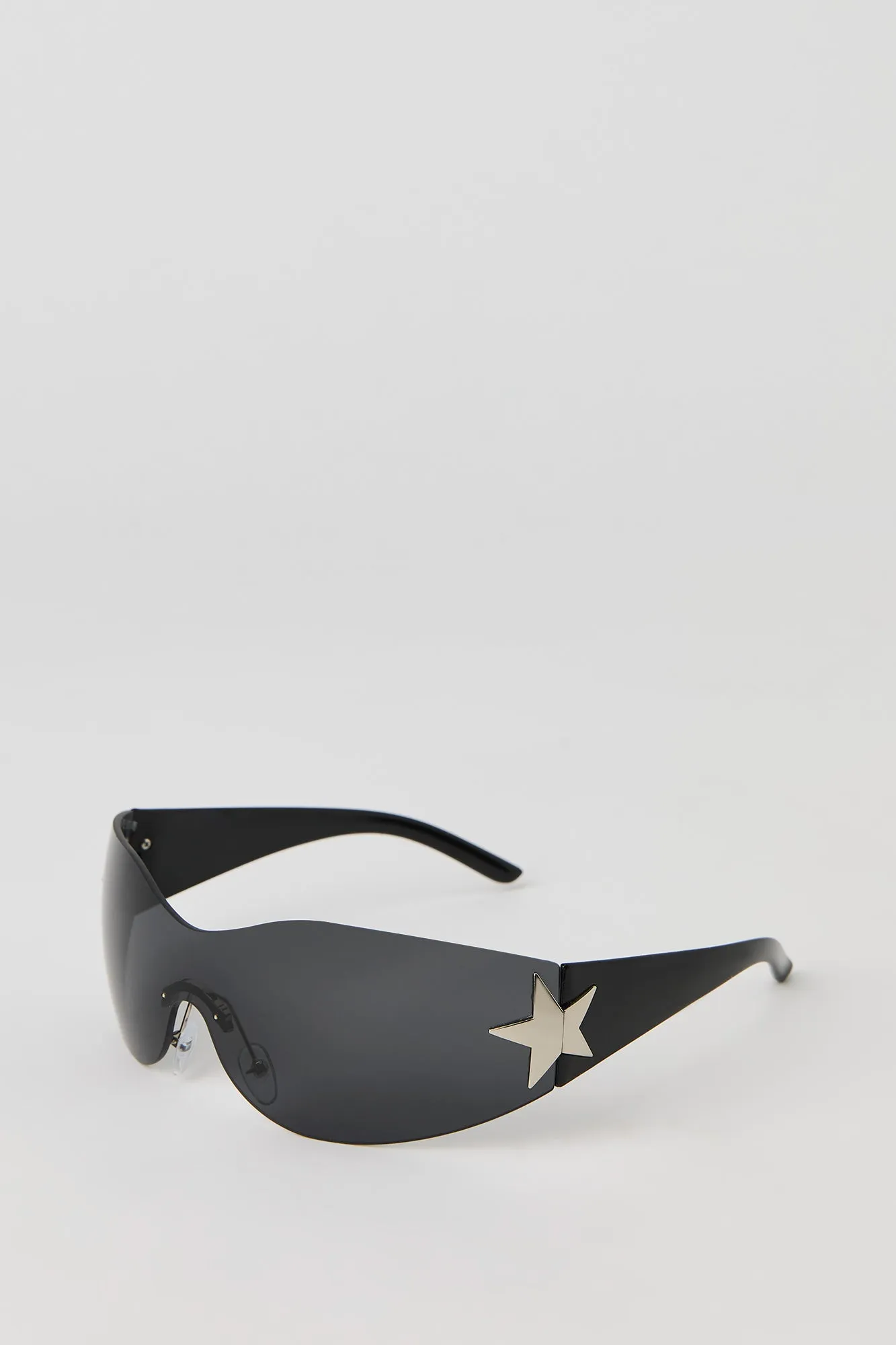 Lunettes de soleil des années 2000 avec étoiles