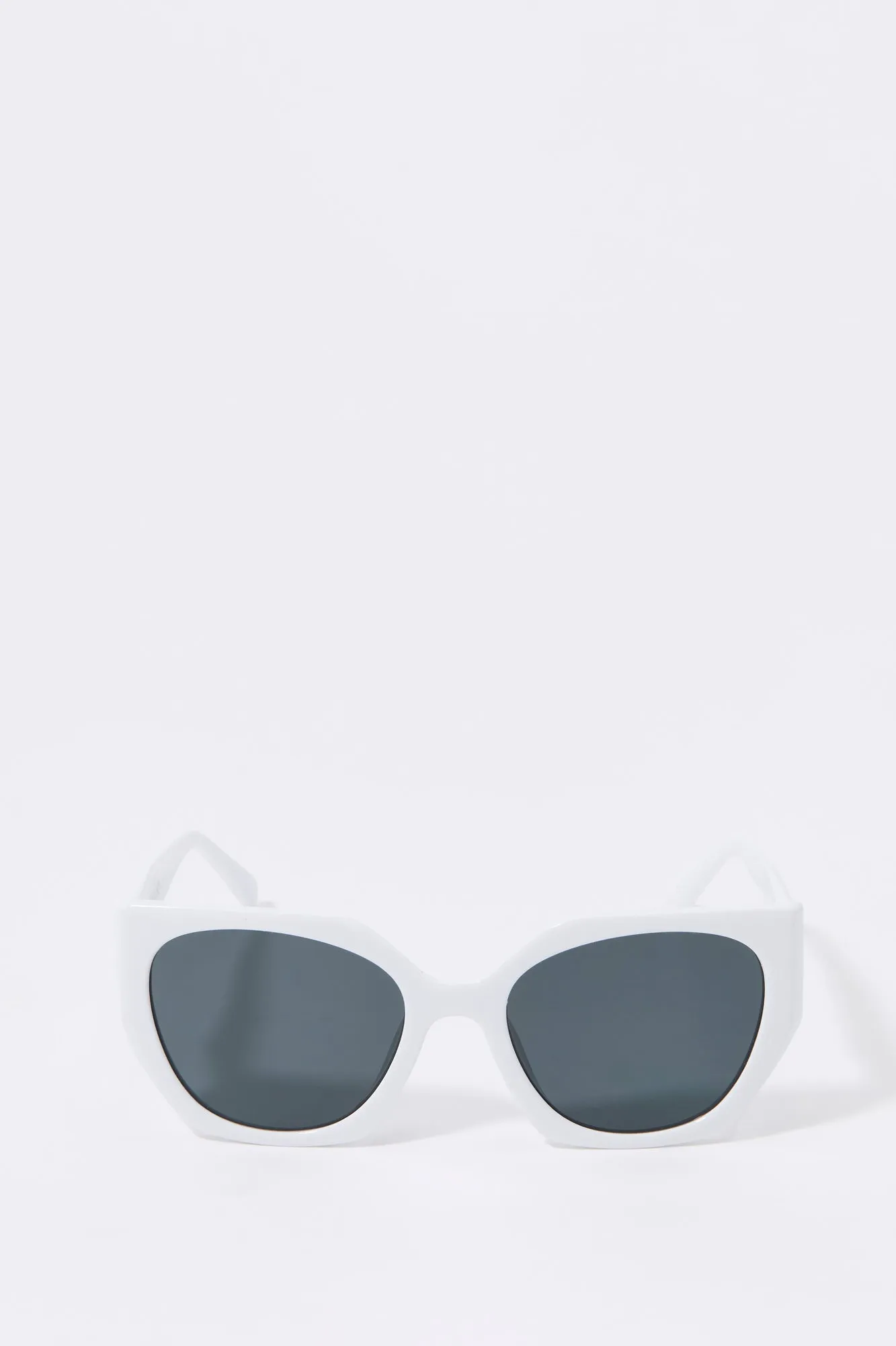 Lunettes de soleil oeil de chat géométriques